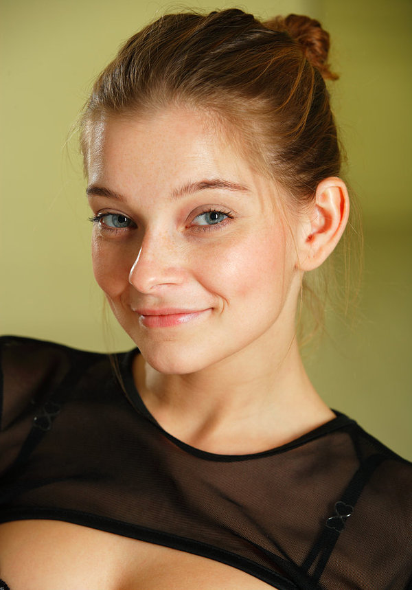 Елена, 21 год, 1 размер груди